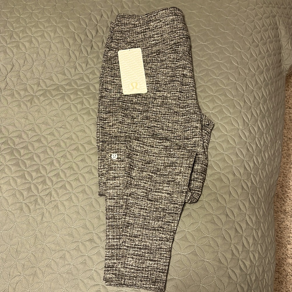 Lululemon Women’s  size 12